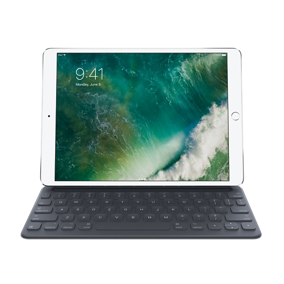 iPad Pro 10.5 with smart keyboard